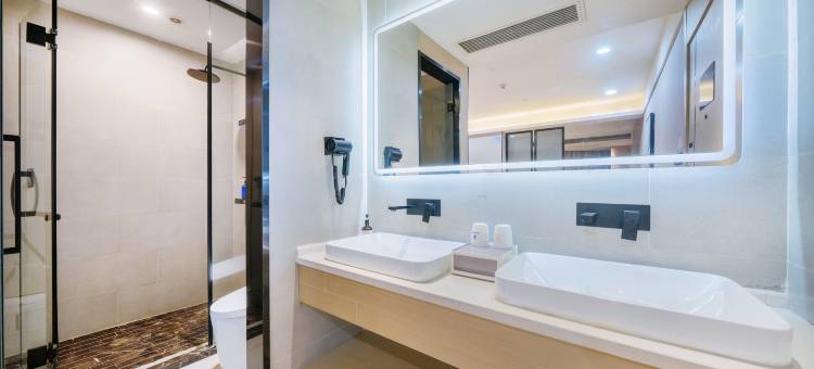 速8精选酒店(淮南春林广场店)图片