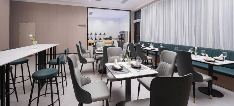 丽呈别院·慧枫酒店(防城港市企沙海港市场店)图片