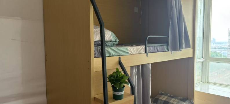 星晴纯女生旅社图片