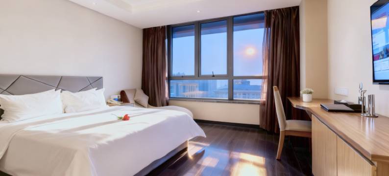 杭州领尚臻品酒店(婺江路地铁站河坊街店)图片