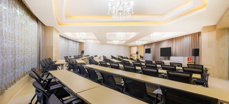 东富大酒店(广州花都广场文旅城店)图片