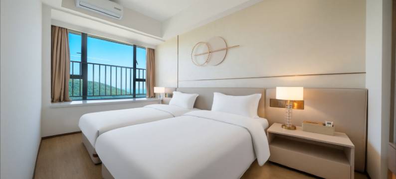 海愈度假美宿(青澳湾北回归线广场店)图片