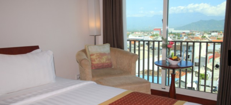 谏义里太阳大酒店(Grand Surya Hotel Kediri)图片