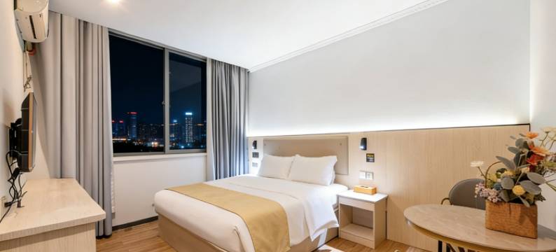 中山菲爱精品主题酒店(东凤夜市街店)图片