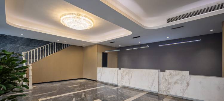 尖峰·柚电竞酒店(南昌新建中心店)图片