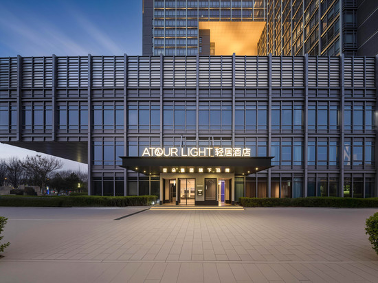 北京中关村学院桥轻居酒店