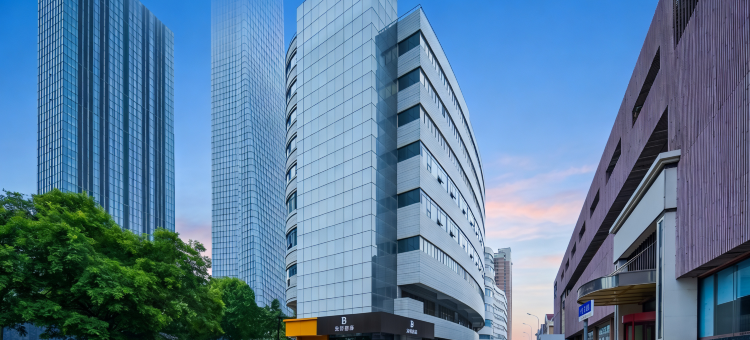 青岛泊邻和居酒店(五四广场店延安三路地铁站店)图片