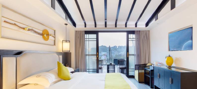 凤凰无梦民宿图片