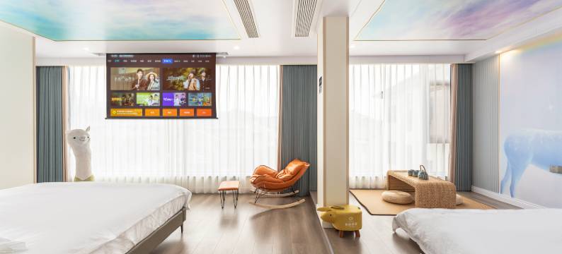 六十六号民宿(OMG心跳乐园店)图片