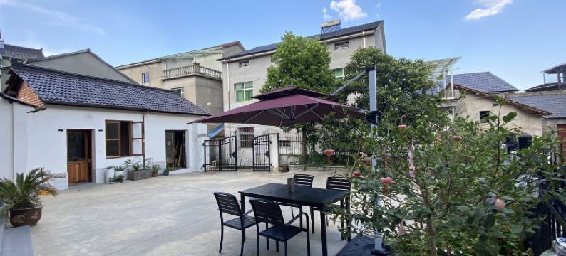 桐庐悦墅民宿(OMG心跳乐园店)图片