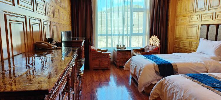 合作颐隆贵百大酒店图片