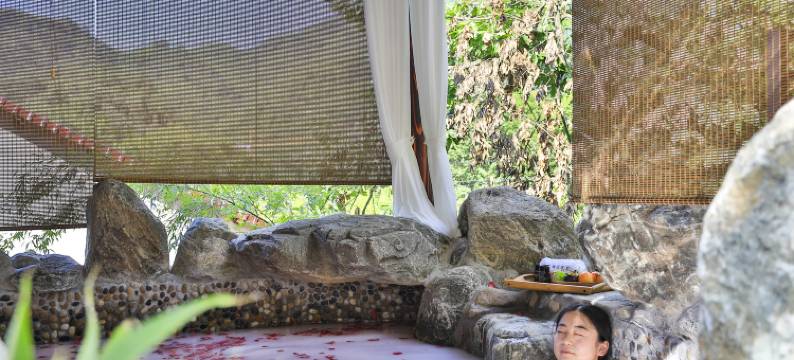 御墅丨环山秘境溯溪泳池私汤温泉度假民宿 (安吉深溪峡谷漂流店)图片