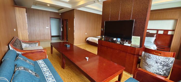 玛曲蓝桑酒店图片