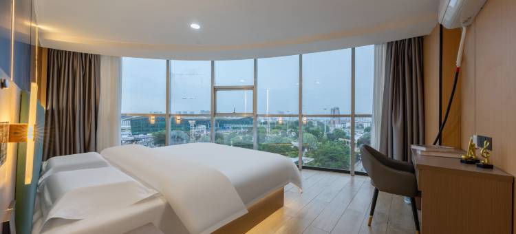 兰舍酒店(潍坊火车站北广场泰华城店)图片