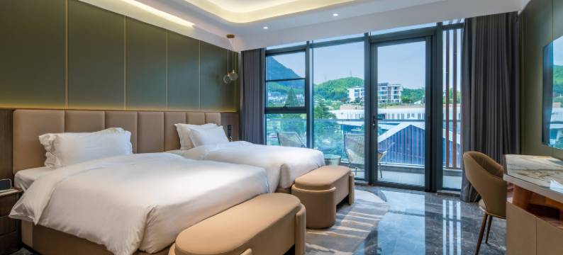 安吉云上草原度假村半山隐竹酒店图片