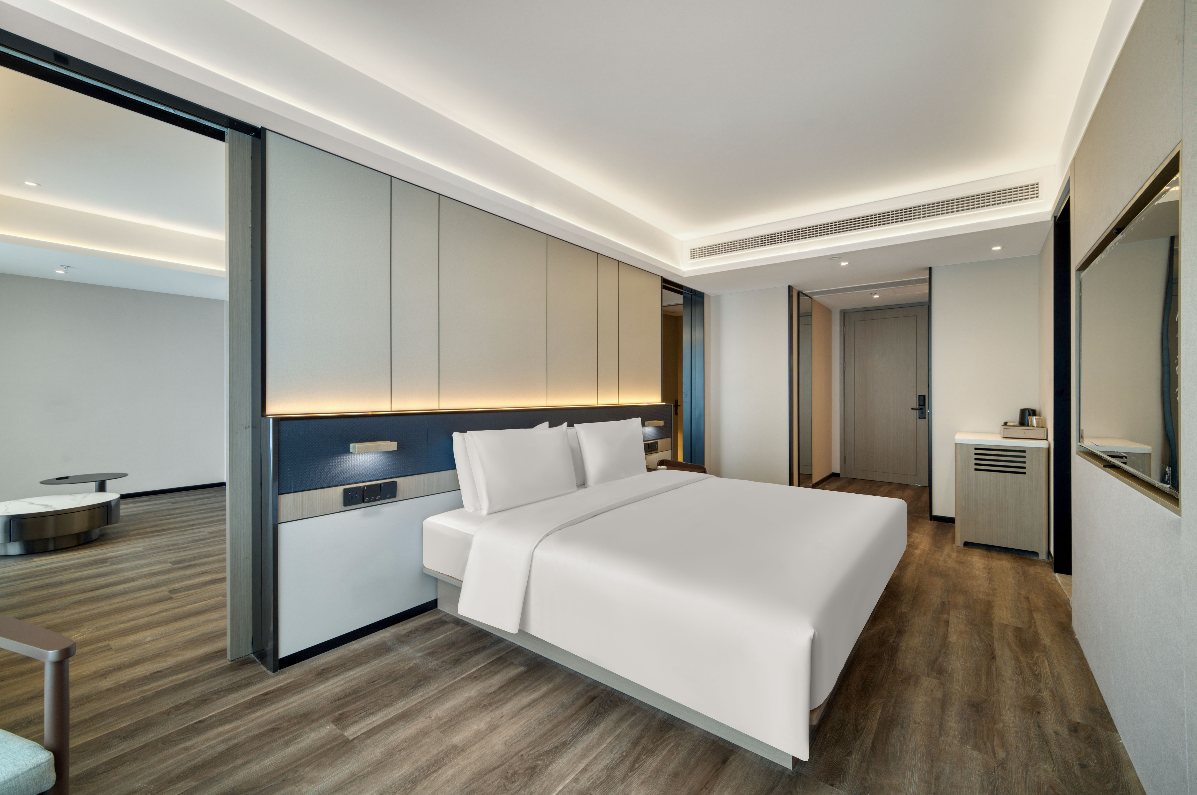 YiJu Life Kaiyuan XiaoShan' Airport Hangzhou Over view