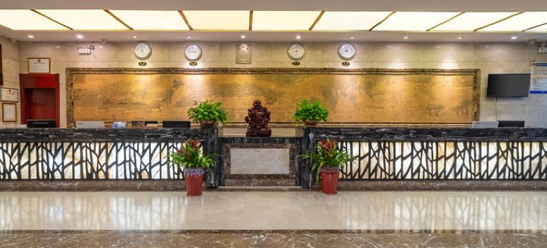 信阳申光花园酒店(信阳火车站天润广场店)图片