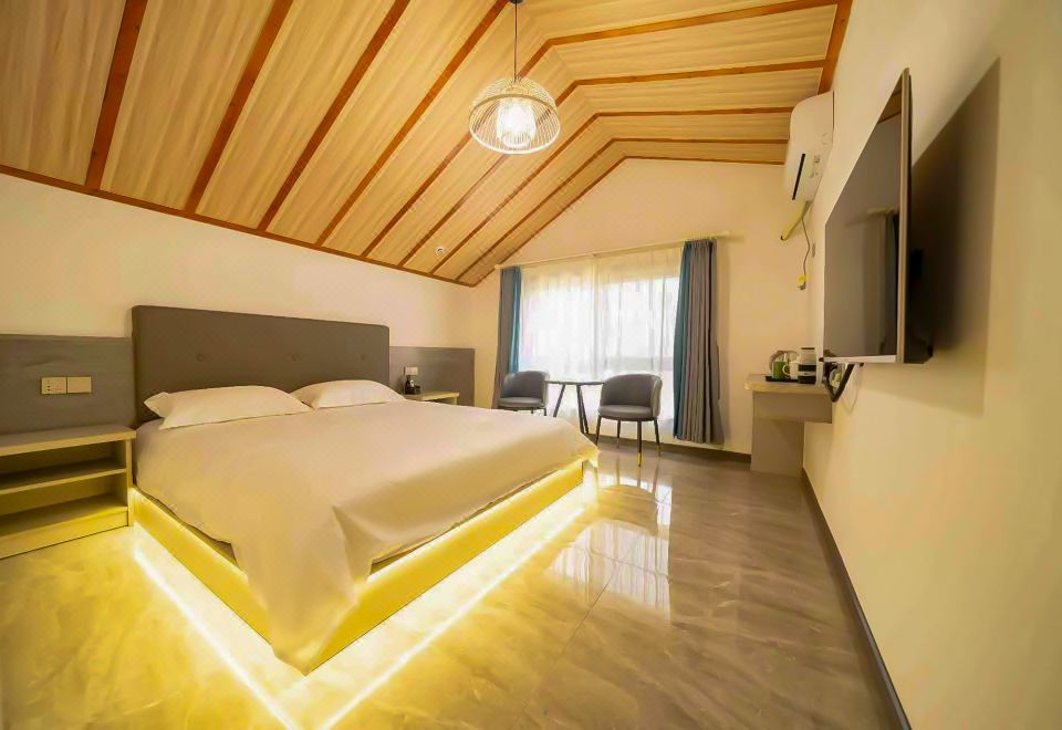  Hotel Overview