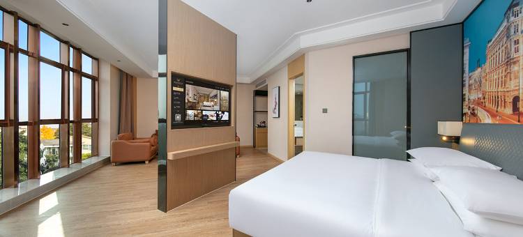 维也纳国际酒店(涪城区园艺山科创园店)图片