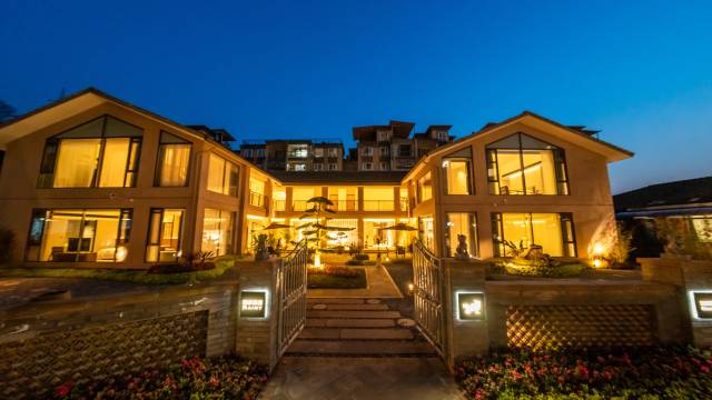 瑞麟酒店(雅安天全店)