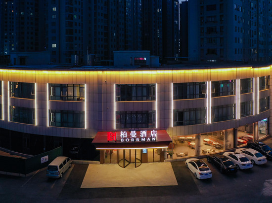 柏曼酒店(滨海汽车站颐高广场店)