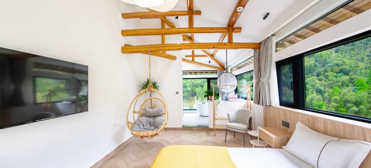 安吉青竹园·临溪·半空泳池·电梯房观景民宿图片