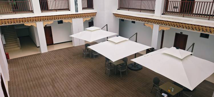 琼结蓝格布宾馆图片