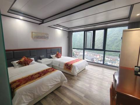 神农架顺发民宿(木鱼旅游集散中心店)