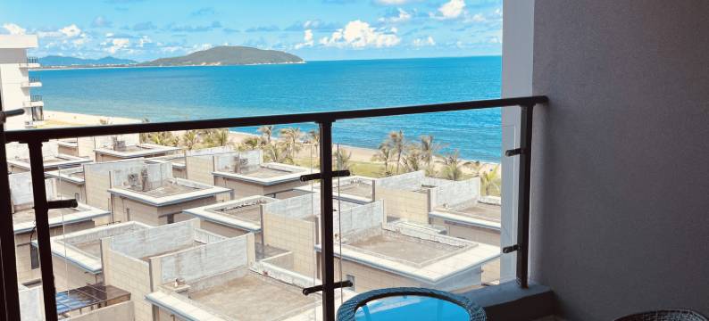 大秋千精品酒店(阳西沙扒月亮湾店)图片