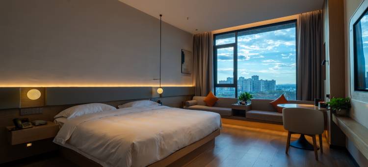 橙芷酒店(江西理工大学三江校区黄金机场店)图片