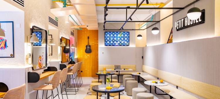小宿宫真宫(Petit Hostel Palacio Real)图片