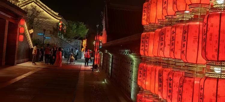 幸福里民宿(洛邑古城夹马营地铁站店)图片