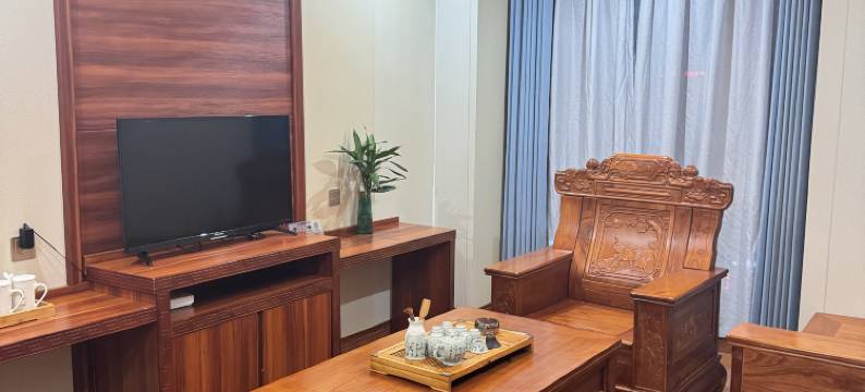 曼城精品酒店(西双版纳勐腊雨林大道店)图片