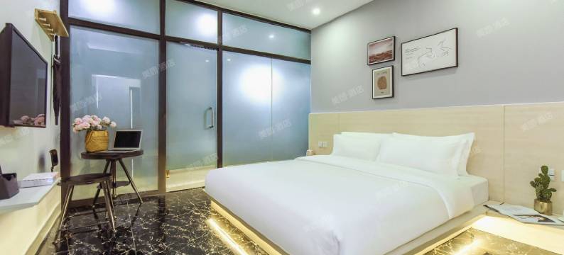 重庆华悦地标民宿(解放碑步行街店)图片