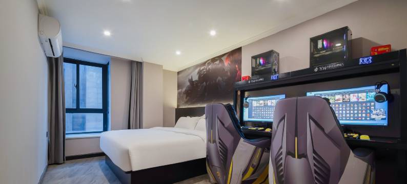 暴风电竞酒店(瑶湖师大店)图片