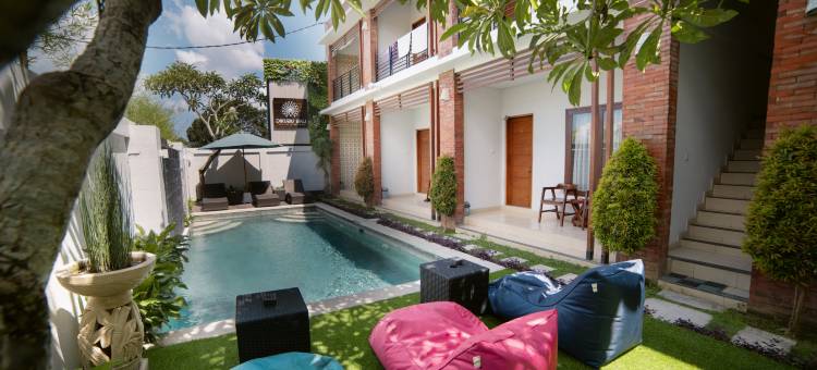 迪库布巴厘别墅套房(Dikubu Bali Villa and Suites)图片