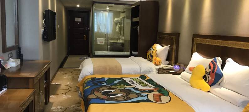 大连日月潭大酒店(大连火车站店)图片