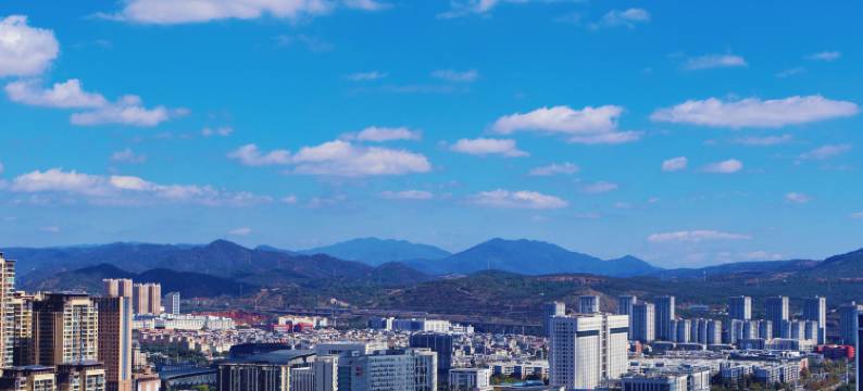 麓屿·高空观景酒店(昆明春融街地铁站店)图片