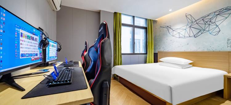 爱电竞酒店(上海江川路地铁站店)图片