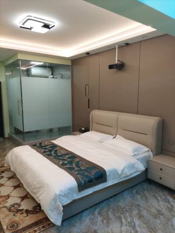 泽旭民宿(江北大学城地铁站店)