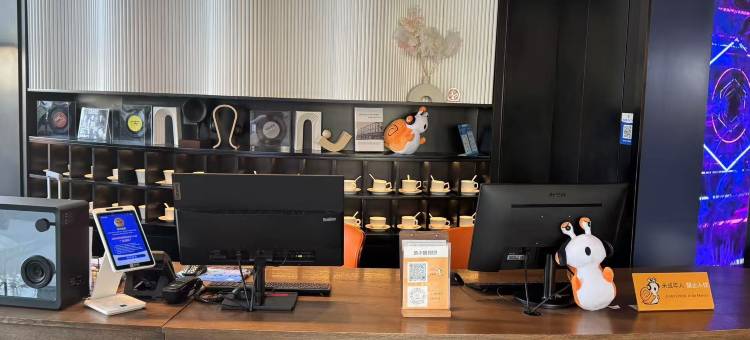 城小蜗电竞酒店(宁国路缤购广场店)图片