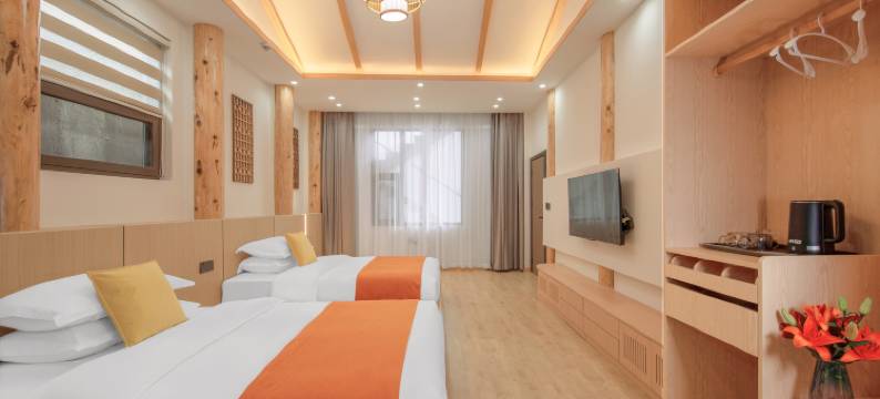 丘山.半舍美宿(腾冲和顺古镇店)图片