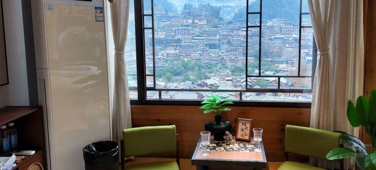 榴夏逸不晚・FelineReverie压寨喵星全景度假村落(东引观景台店)图片