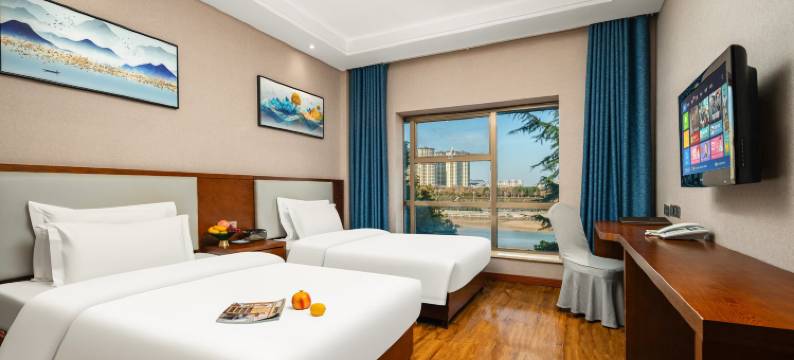 天安禧宴假日酒店(社旗滨河南路店)图片