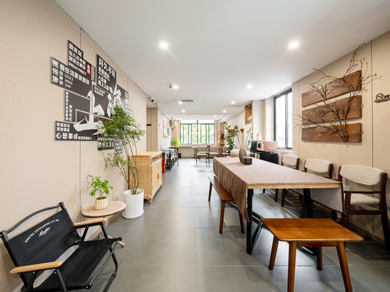 登巴客栈(上海南站桂林公园地铁站店)