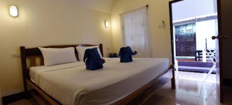 弗佛双棕榈小屋酒店(Phi Phi Twin Palms Bungalow)图片