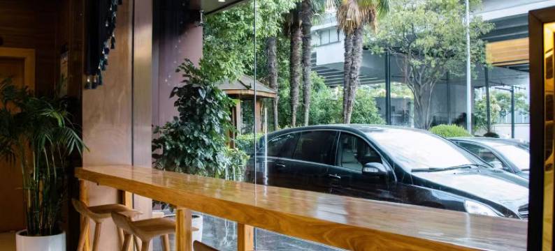 上海潞安酒店(北外滩宁国路地铁站店)图片