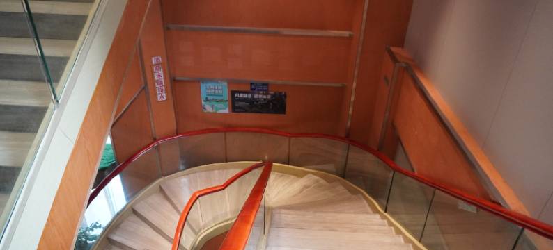 行天下假日酒店(海宁火车站店)图片
