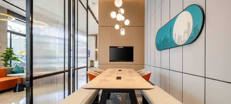 城市便捷酒店(贵港平南龚州公园新天地店)图片