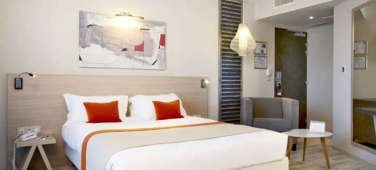 瓦讷中心基里亚德威望酒店-艺术宫(Kyriad Prestige Vannes Centre - Palais des Arts)图片